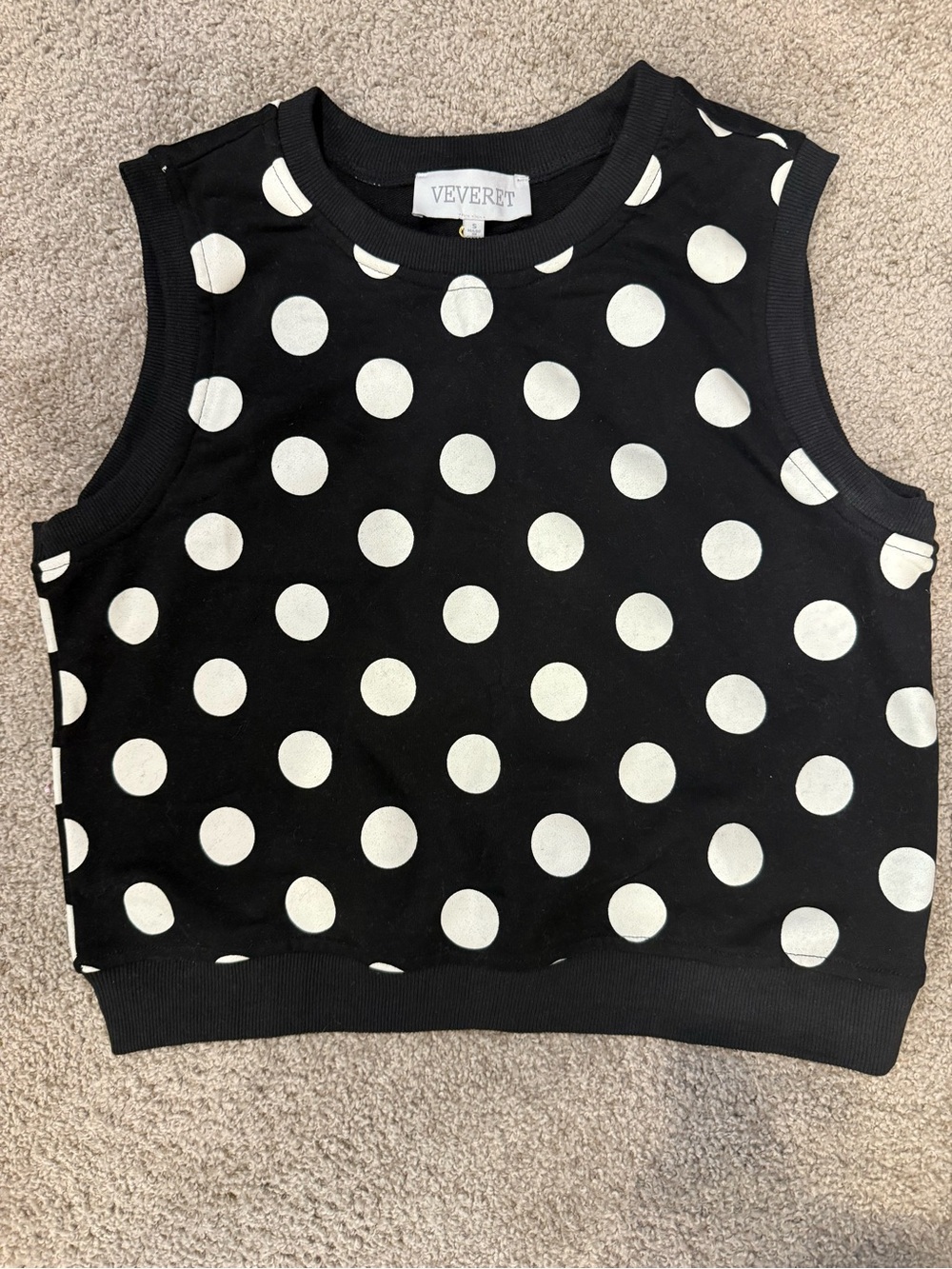 Veveret Polka Dot Sleeveless Top